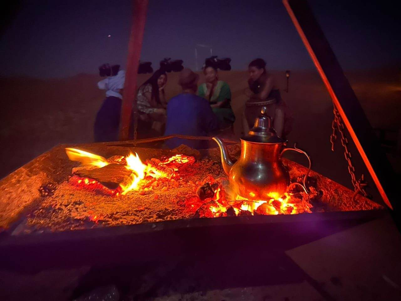Abend im Camp – Camel Trips Luxury Camp