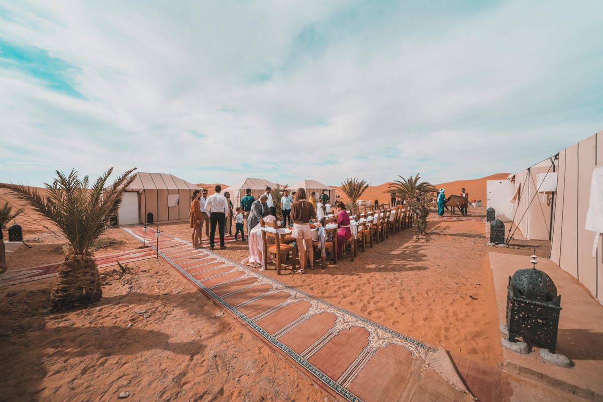Repas à Camel Trips Luxury Camp